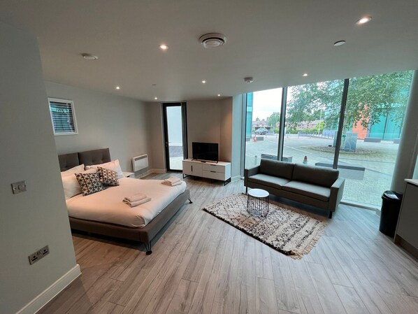 1 bedroom, iron/ironing board, WiFi, bed sheets