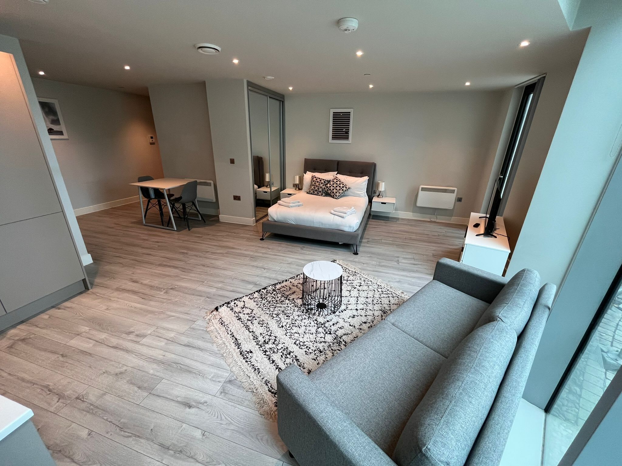 Televisio, työhuone