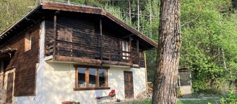 PEZZAINBAITA. Spacious chalet 20 minutes from Lake Como. Oasis in the woods