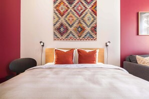 1 chambre, fer et planche à repasser, lit parapluie, Wi-Fi