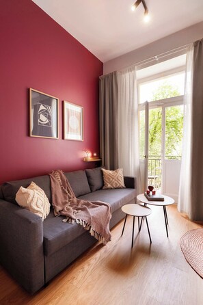 TV, offices - TurnKey | Vinohrady Modern Studio with Balcony I (Prague 3)