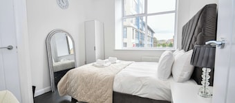 Cosy & Bright 1 Bedroom Apartment in Bradford