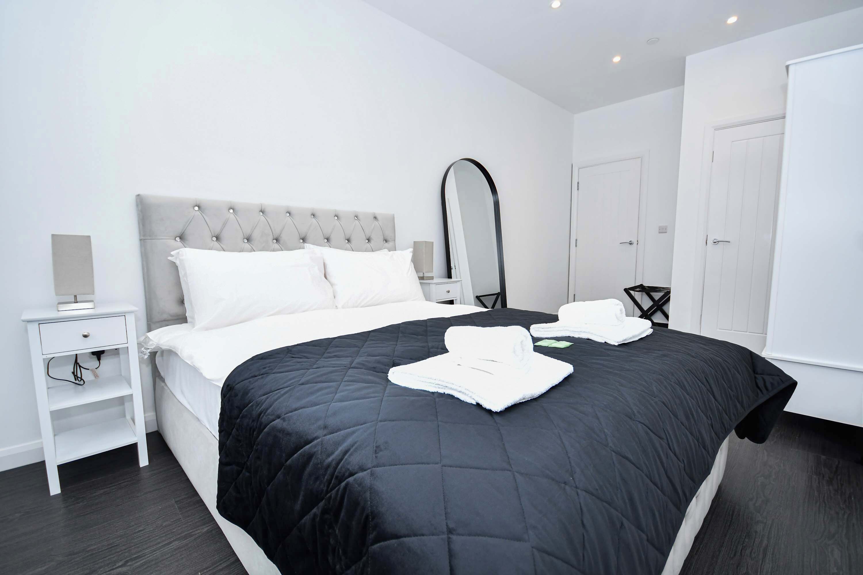 1 camera, una scrivania, ferro/asse da stiro, Wi-Fi