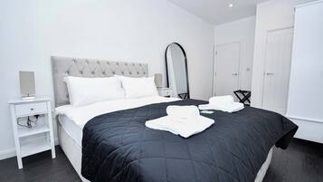 1 camera, una scrivania, ferro/asse da stiro, Wi-Fi