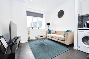 Televisión, oficina