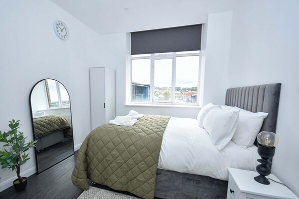 1 soverom, skrivebord, strykejern/-brett og wi-fi