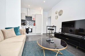 Televisión, oficina