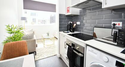 Compact & Convenient 1 Bed Apartment in Bradford