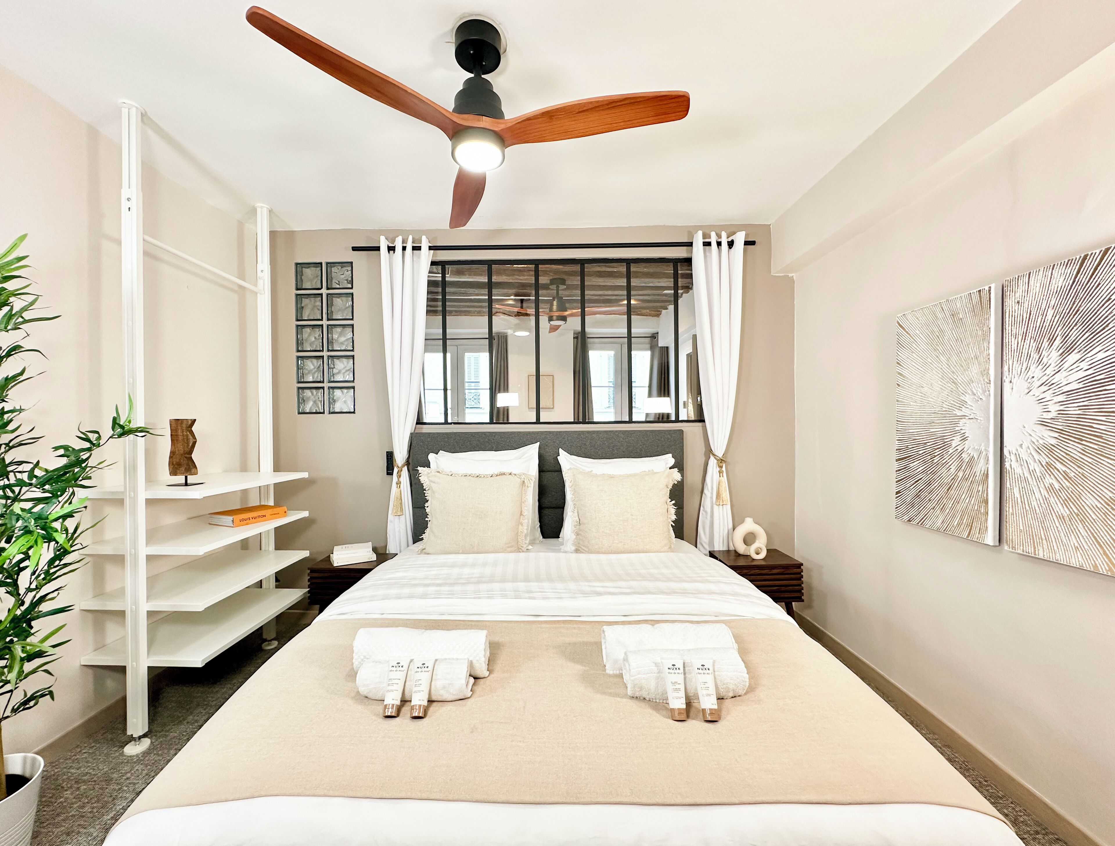 Comfort Apartment, City View