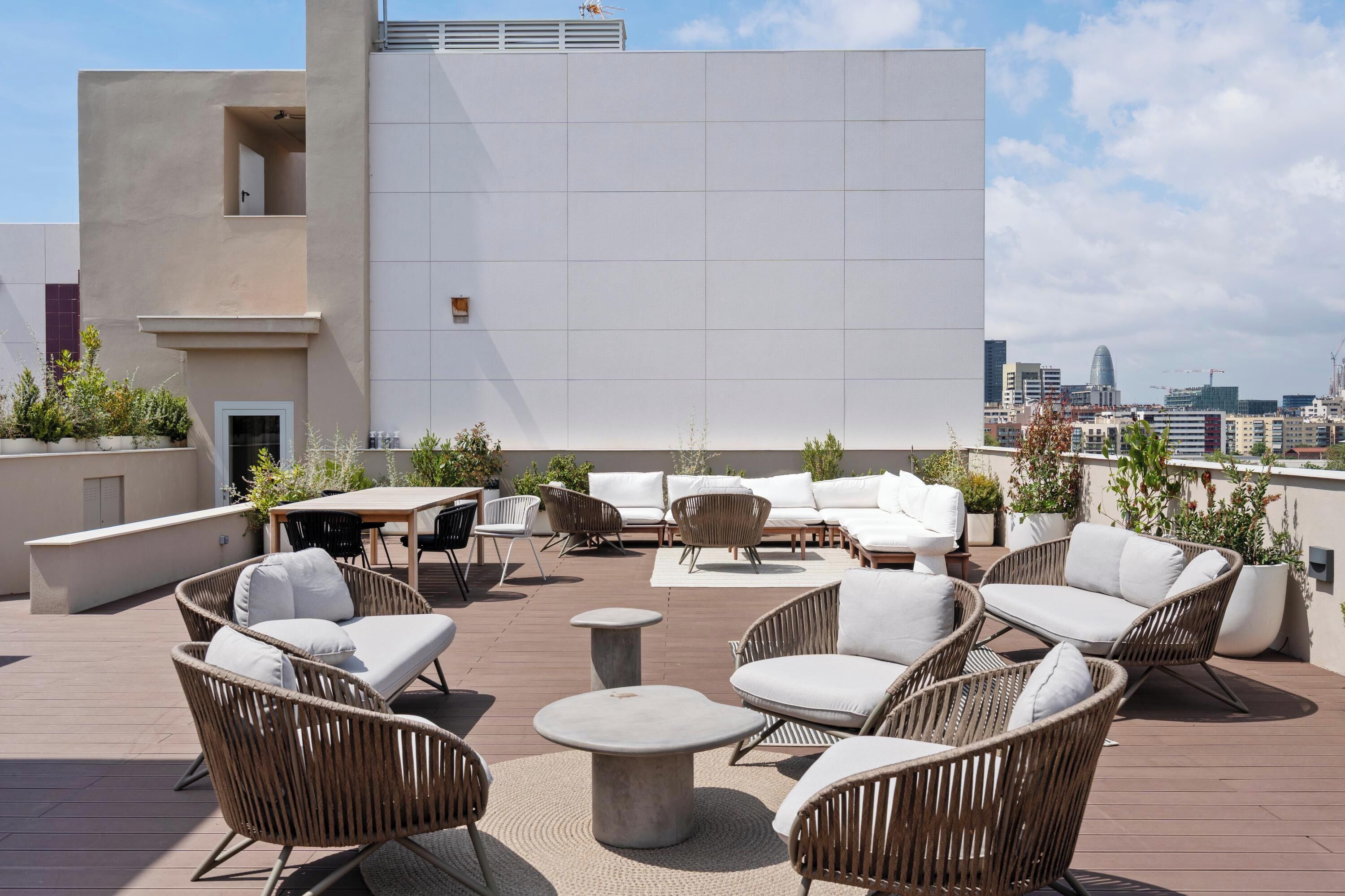 屋外ダイニングエリア