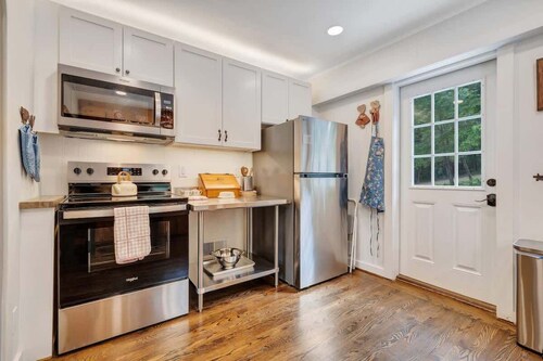 NEW 3BR Seconds to Blue Ridge Parkway-Cozy & Comfy