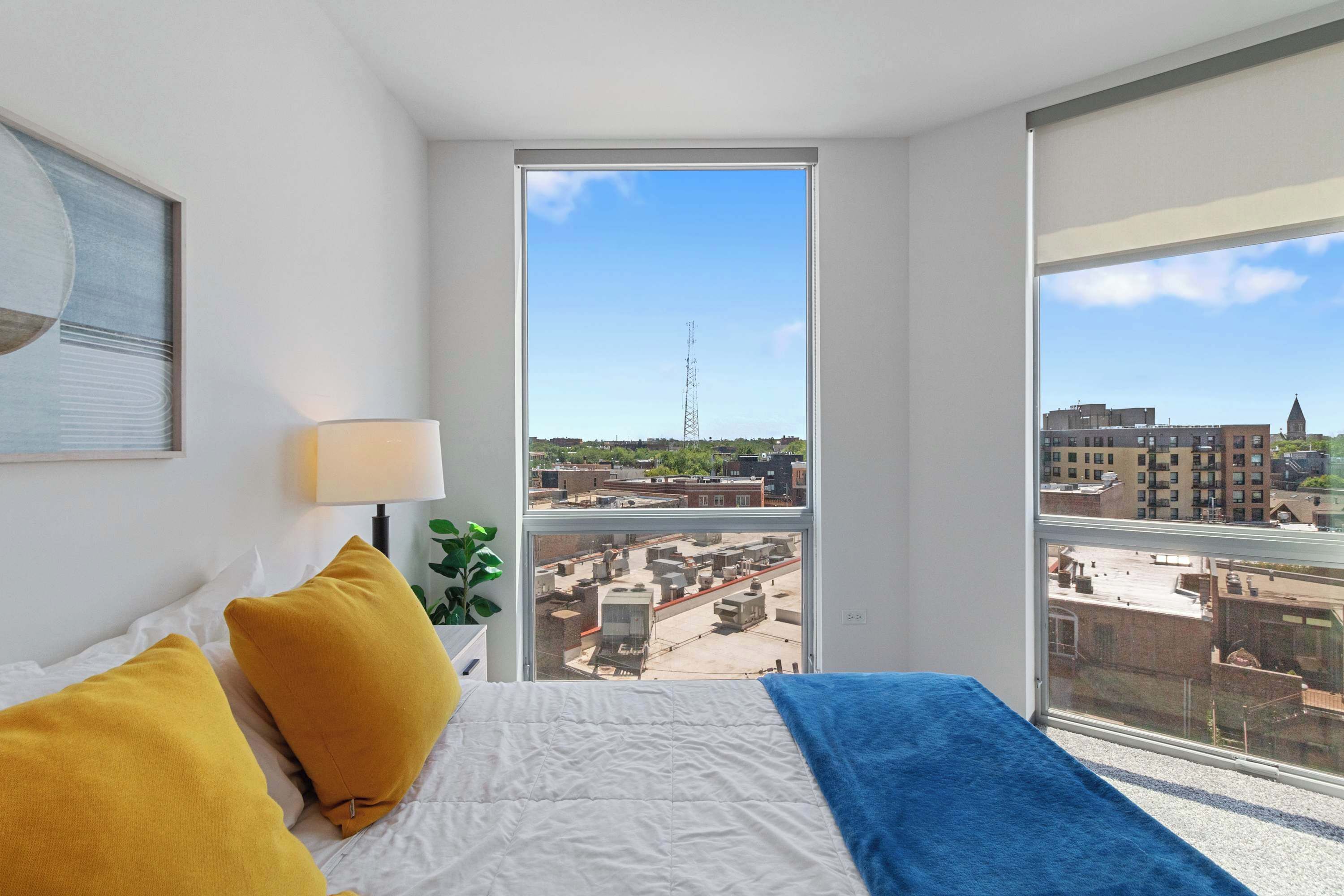 2 habitaciones, tabla de planchar con plancha y cuna de viaje 