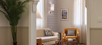 Boutique Residence Layal-Lemon Spaces