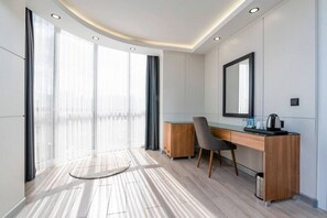 Free WiFi, bed sheets - Donix Suites (Njoro)