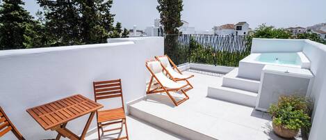 Panoramic Room, 1 Queen Bed, Private Pool, City View