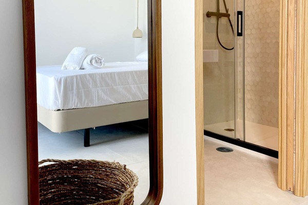 Habitación Deluxe doble, vistas a la ciudad | Ropa de cama hipoalergénica y sistema de insonorización