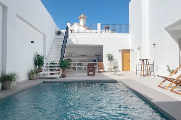 Outdoor pool, open 10:00 AM to 8:00 PM, sun loungers