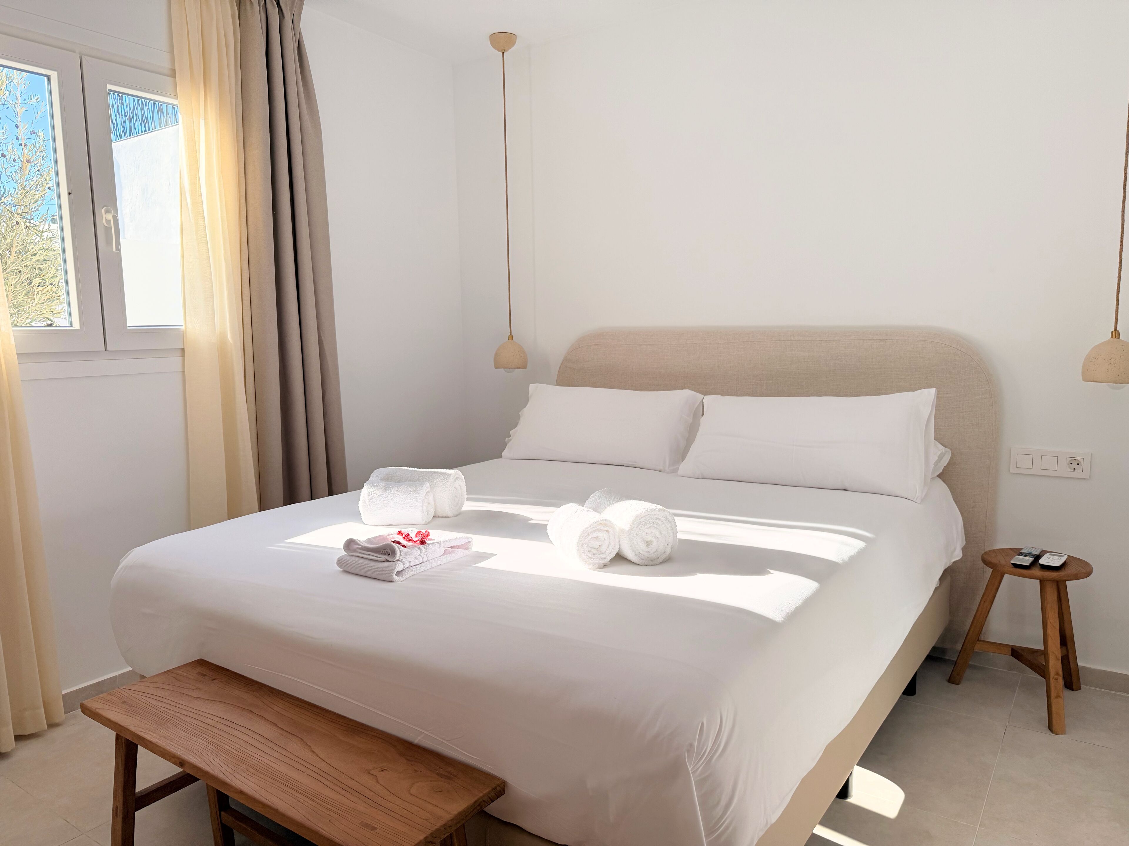 Superior Double Room | Hypo-allergenic bedding, soundproofing, iron/ironing board, free WiFi