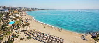 LUXURY VILLA IN MALAGA WITH HEATED POOL