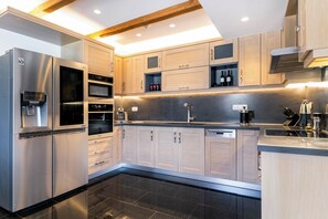 Microwave, oven, stovetop, dishwasher