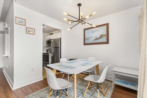 Dining - Tiburon Tide Retreat (Ocean City)