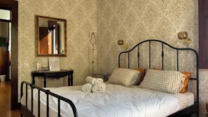 1 bedroom, free WiFi - Vila Camélia - Amantes Suite with balcony (Porto)
