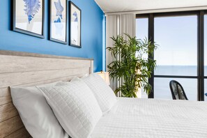2 bedrooms, travel cot, free WiFi, bed sheets - Golden Sands Ocean Escape (Ocean City)