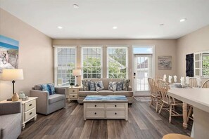 Smart TV, table football