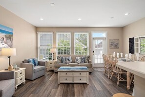 Smart TV, foosball - Coastal Comfort at Bear Trap (Ocean View)