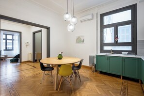 Apartment, 3 Bedrooms, Kitchen, City View | In-room dining - Meadows - Luxury 3-Bedroom Apt in Athens (Athens)