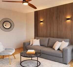 Comfort Studio, City View | Living area | 80-cm Smart TV with digital channels - 1551 Convention (Paris)