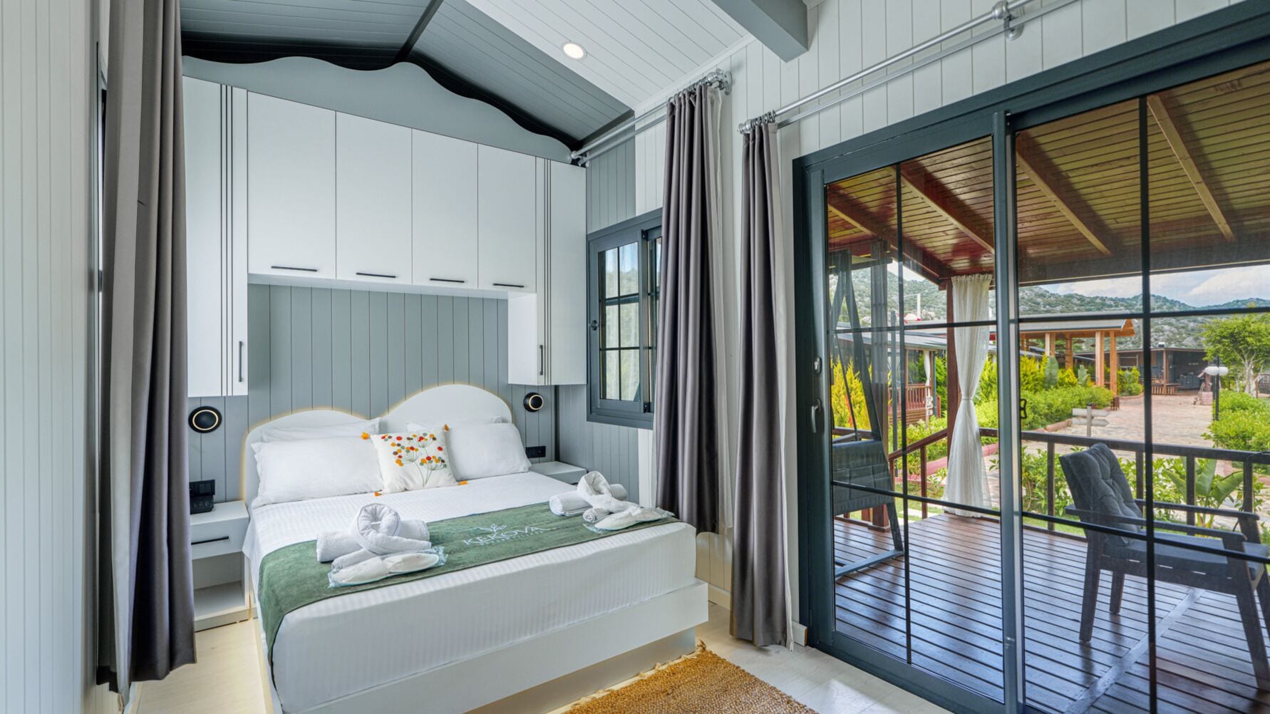 Double Room, Pool View | Premium bedding, bed sheets