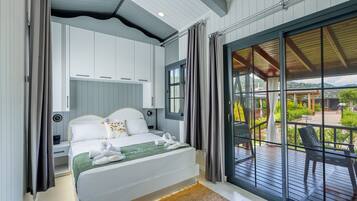 Double Room, Pool View | Premium bedding, bed sheets