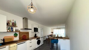 Luokittelematon kuva, 3 kautta 22, painike