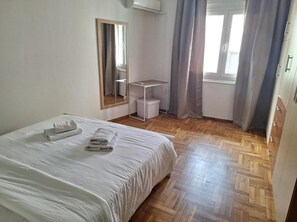 Luxury Apartment, Balcony, City View | 2 bedrooms, in-room safe, iron/ironing board, free WiFi - Plaka Luxury Apartment (Athens)