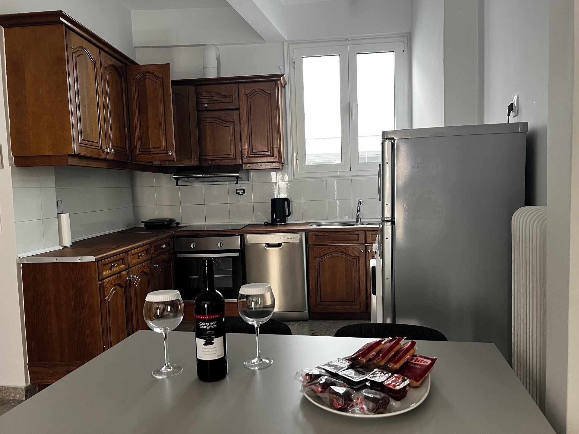 Luxury Apartment, Balcony, City View | Private kitchen | Electric kettle
