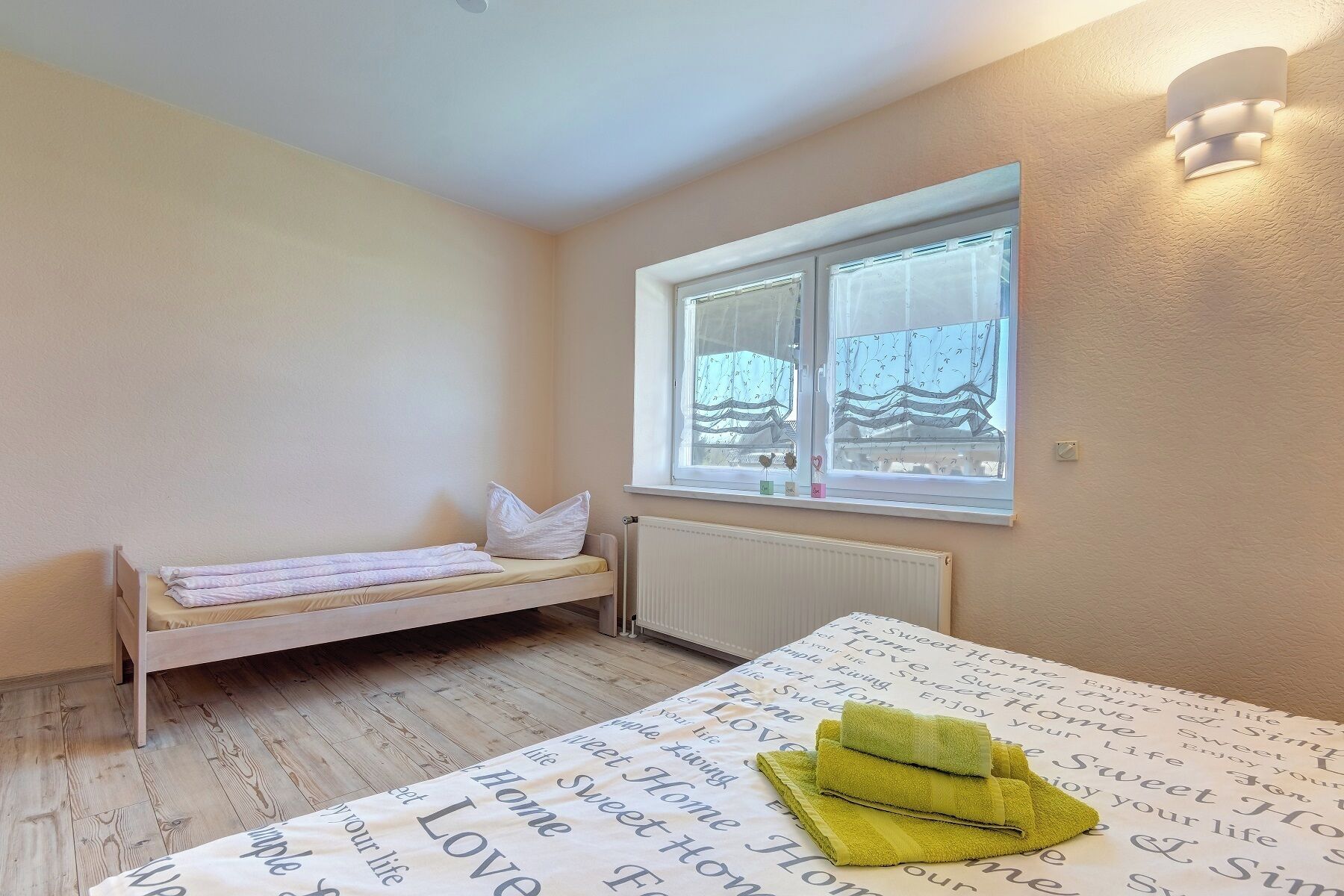 2 quartos, ferros/tábuas de passar roupa, Wi-Fi de cortesia