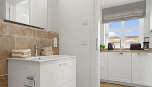 Kühlschrank, Ofen, Herdplatte, Geschirrspüler