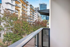 Property grounds - Stylish 2BR Urban Retreat (Perth)