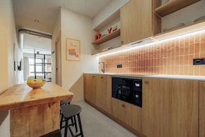 Superior Apartment (Loft 1) | Private kitchen | Fridge, oven, stovetop, dishwasher