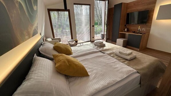 Bureau, espace de travail pour ordinateur portable