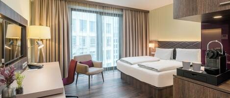 1 dormitorio, tabla de planchar con plancha, wifi y ropa de cama