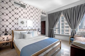 Interior - Spacious 1B With Balcony Overlooking City Views (Dubai)