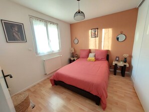2 Schlafzimmer, Bügeleisen/Bügelbrett, WLAN, Bettwäsche