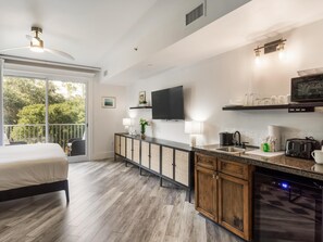 1 bedroom, internet, bed sheets