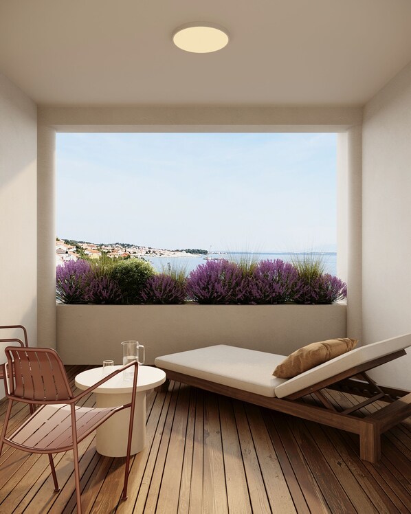 Superior Room, Sea View | Desk, laptop workspace, blackout curtains, soundproofing - Hotel Kali (Kali)