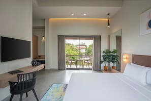 Superior Double Room, Balcony, Garden View