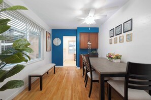 Dining - Golden Hour Getaway | 10 min to Beach and Harbor (San Diego)