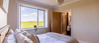 Spacious 4-Bed Lake District Getaway for Groups