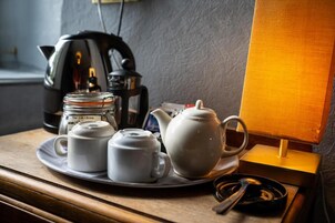 熨斗/熨衣板、免费 WiFi、床单